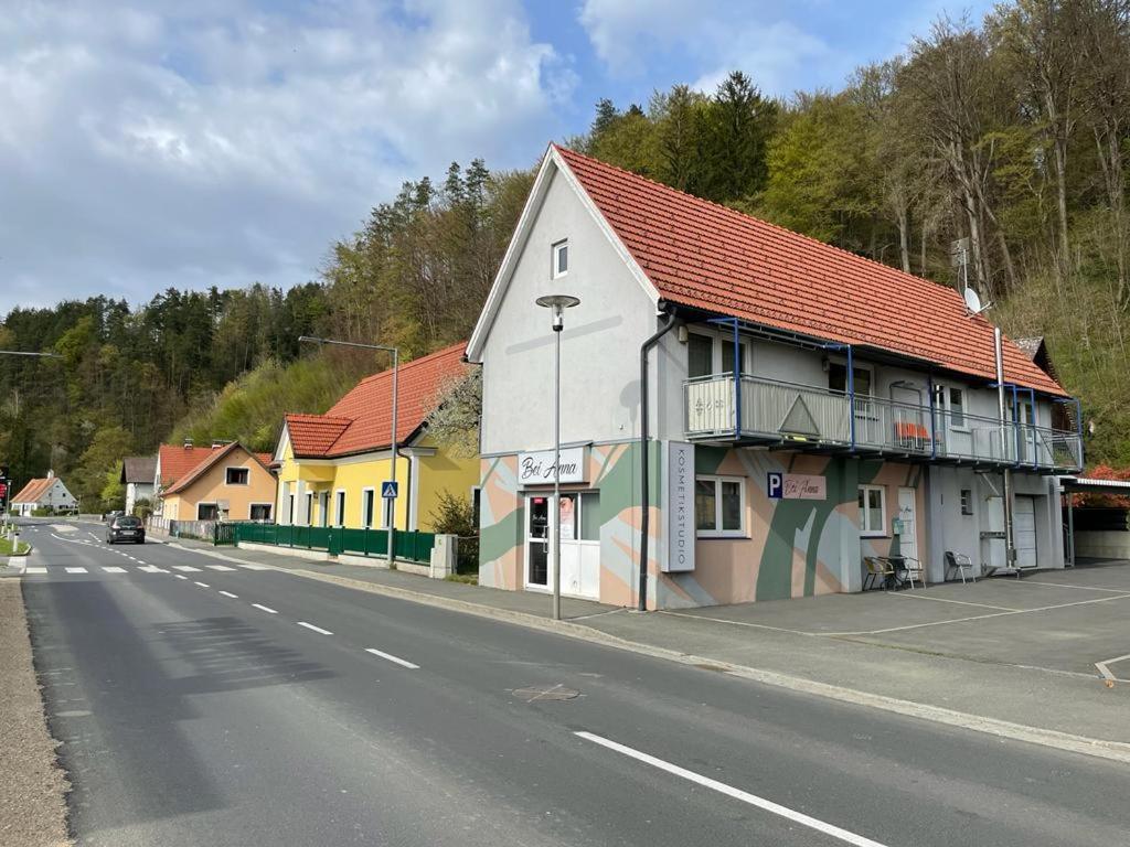 Arnfels Ferienwohnung Im Suedsteirischen Weinland - Haus Birgit מראה חיצוני תמונה